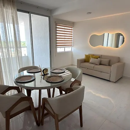 Serena Del Mar Inawa Apartamento